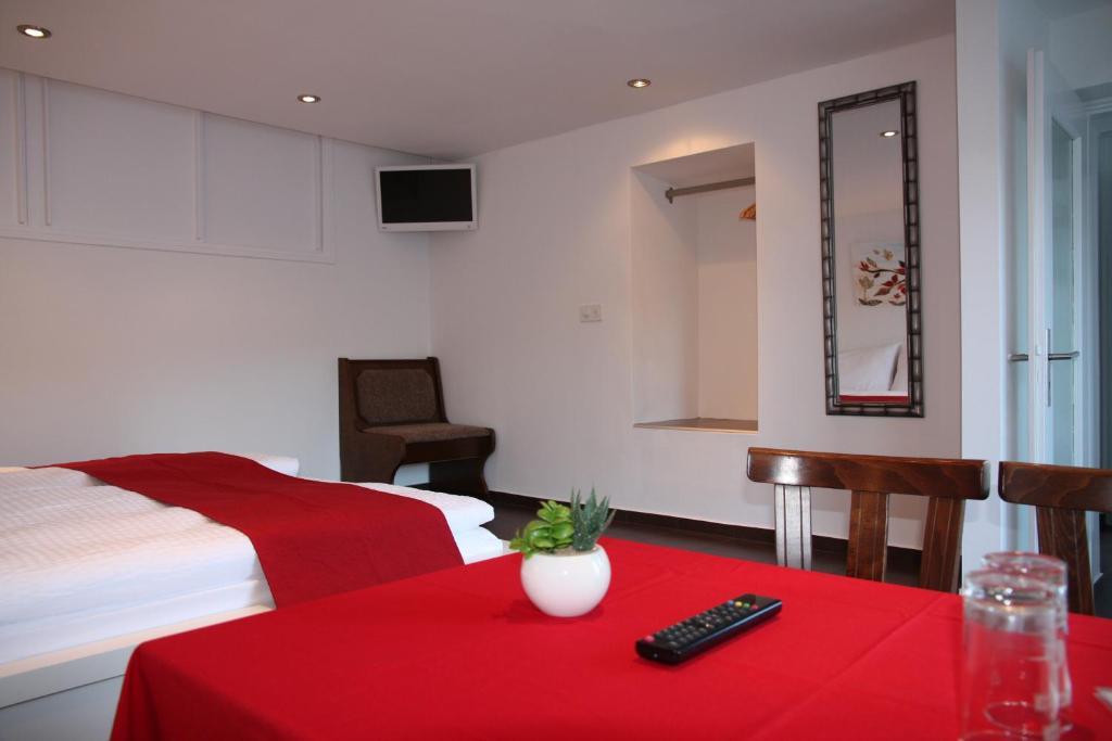 Hotel Garni Morettina Brissago Szoba fotó